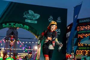 BIB: 140, 03243, 100, 14249, 120, 00000
                            <button type="button" onclick="openModal(24863706)" class="btn btn-primary btn-sm float-right btn-popup" data-toggle="modal" data-target=".modal-high-quality">
                        <i class="fas fa-shopping-cart"></i> Add to Cart
                    </button>
                                            <button type="button" onclick="isThisMe(24863706, true)" class="btn btn-success btn-sm float-right btn-popup btn-isme hidden" data-toggle="tooltip" data-placement="bottom" title="นี่คือรูปของคุณใช่ไหม คลิกที่นี่เพื่อเอาเข้าอัลบั้ม">
                        <i class="fas fa-plus"></i> Add to album
                    </button>
                    <button type="button" onclick="isThisMe(24863706, false)" class="btn btn-warning btn-sm float-right btn-popup btn-isnotme hidden">
                        <i class="fas fa-ban"></i> Remove from album
                    </button>